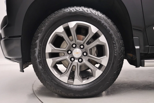 Foto do veiculo CHEVROLET SILVERADO HIGH COUNTRY