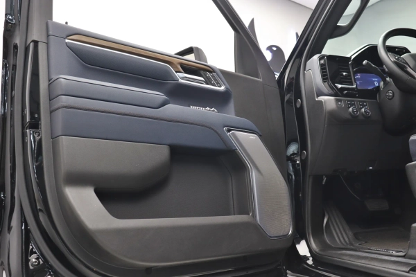 Foto do veiculo CHEVROLET SILVERADO HIGH COUNTRY