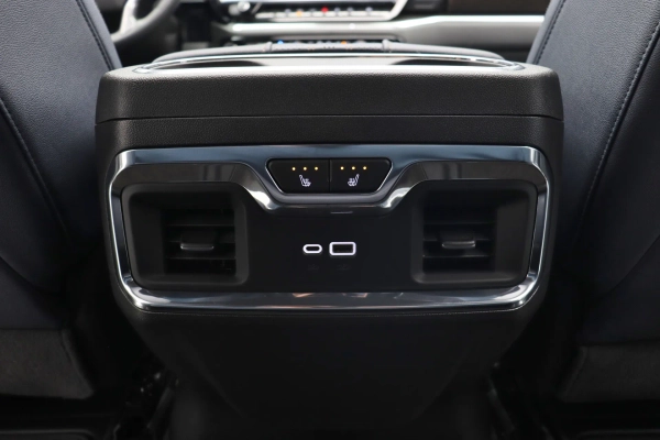 Foto do veiculo CHEVROLET SILVERADO HIGH COUNTRY