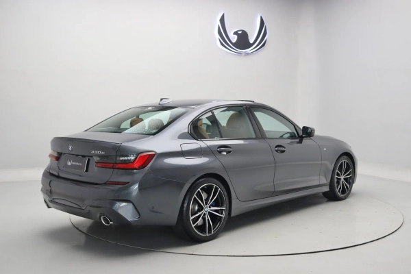 Foto do veiculo BMW 330E M SPORT