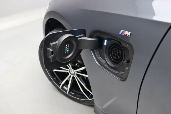 Foto do veiculo BMW 330E M SPORT