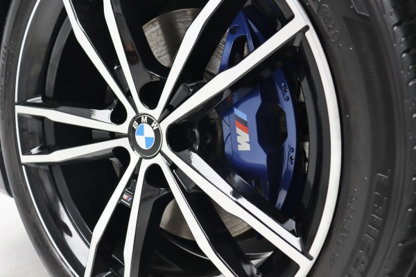Foto do veiculo BMW 330E M SPORT