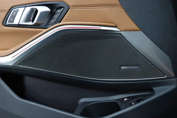 Foto do veiculo BMW 330E M SPORT
