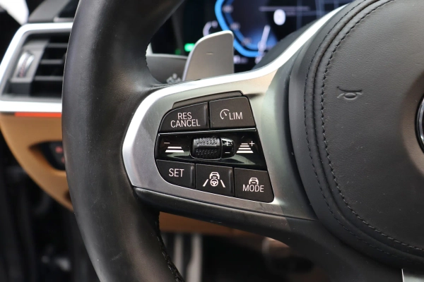 Foto do veiculo BMW 330E M SPORT