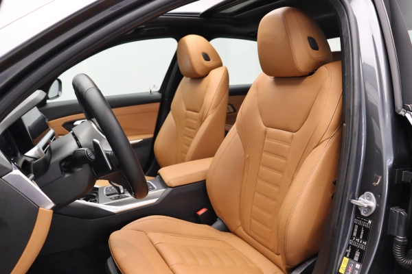 Foto do veiculo BMW 330E M SPORT