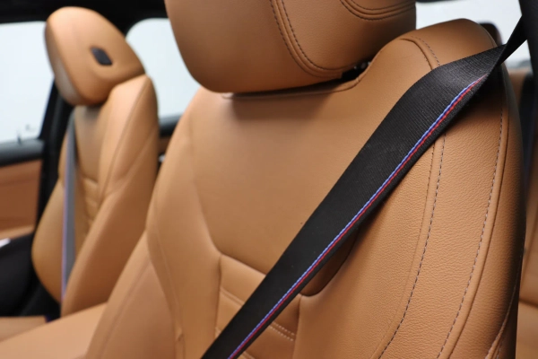 Foto do veiculo BMW 330E M SPORT
