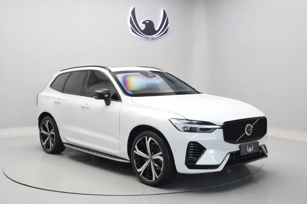 Foto do veiculo VOLVO XC60 T8 RECHARGE ULTIMATE DARK