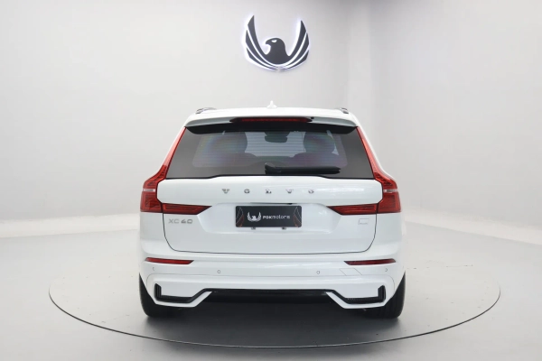 Foto do veiculo VOLVO XC60 T8 RECHARGE ULTIMATE DARK