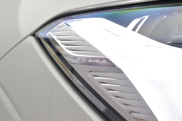 Foto do veiculo VOLVO XC60 T8 RECHARGE ULTIMATE DARK