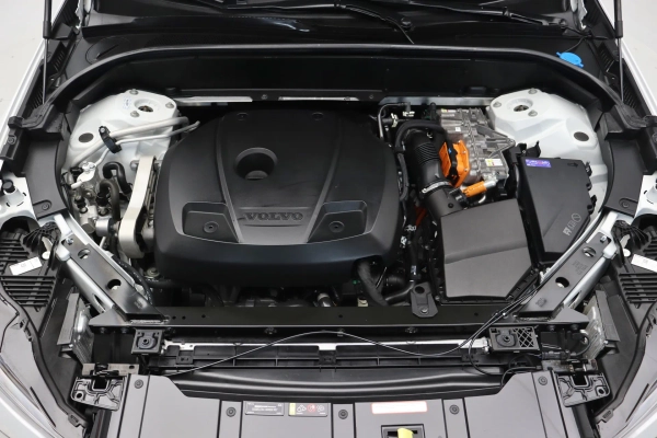 Foto do veiculo VOLVO XC60 T8 RECHARGE ULTIMATE DARK