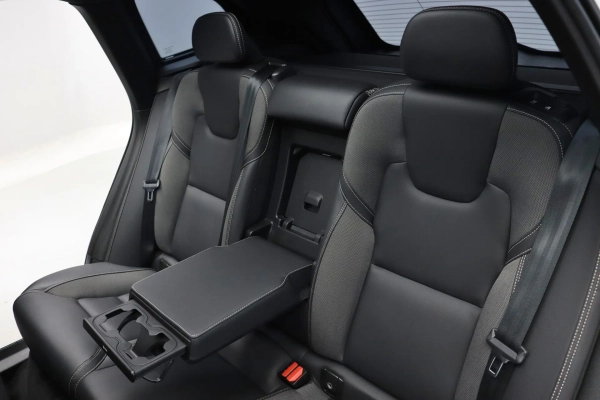 Foto do veiculo VOLVO XC60 T8 RECHARGE ULTIMATE DARK