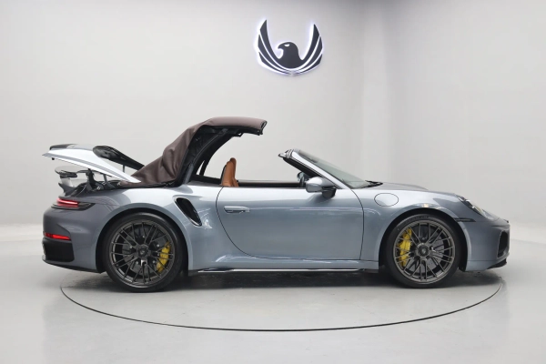 Foto do veiculo PORSCHE 911 TURBO S CABRIOLET