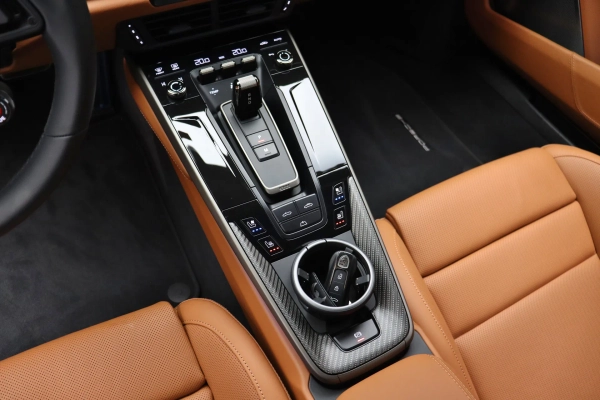Foto do veiculo PORSCHE 911 TURBO S CABRIOLET