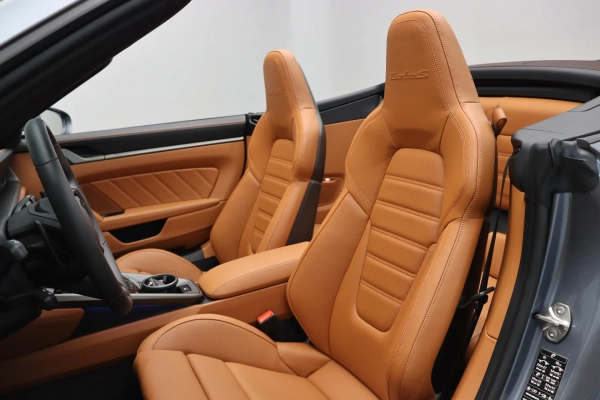 Foto do veiculo PORSCHE 911 TURBO S CABRIOLET