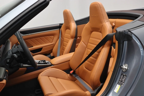Foto do veiculo PORSCHE 911 TURBO S CABRIOLET