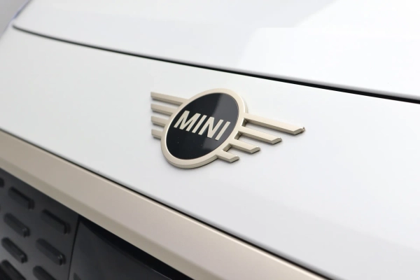 Foto do veiculo MINI COUNTRYMAN S ALL4 TOP ELéTRICO