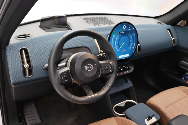 Foto do veiculo MINI COUNTRYMAN S ALL4 TOP ELéTRICO
