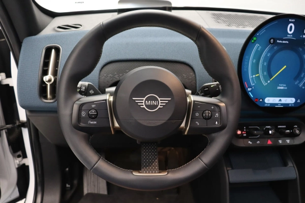 Foto do veiculo MINI COUNTRYMAN S ALL4 TOP ELéTRICO