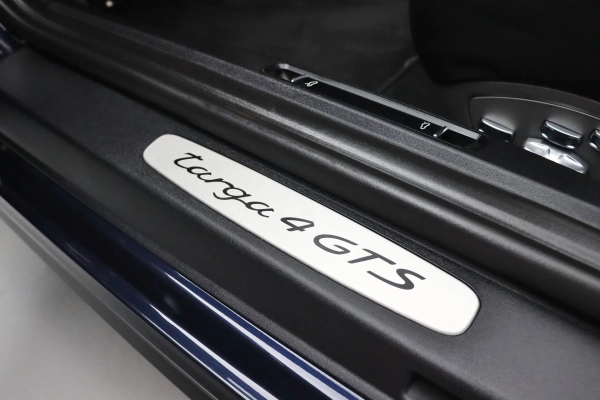 Foto do veiculo PORSCHE 911 TARGA 4GTS