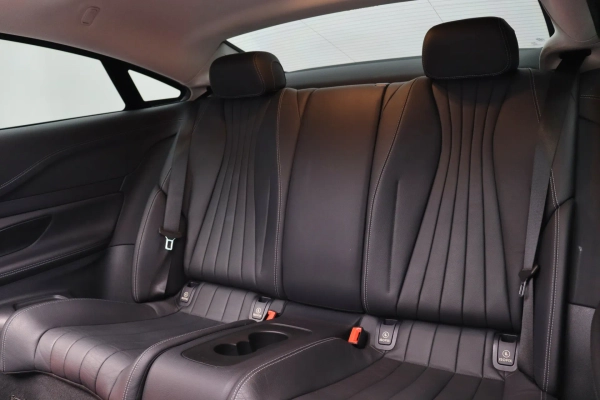 Foto do veiculo MERCEDES-BENZ E 300 COUPé