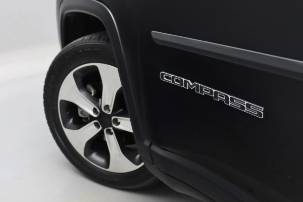 Foto do veiculo JEEP COMPASS LONGITUDE FLEX