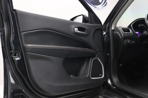 Foto do veiculo JEEP COMPASS LONGITUDE FLEX