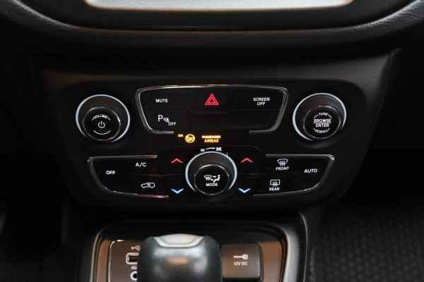 Foto do veiculo JEEP COMPASS LONGITUDE FLEX