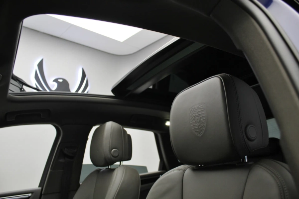 Foto do veiculo PORSCHE MACAN 