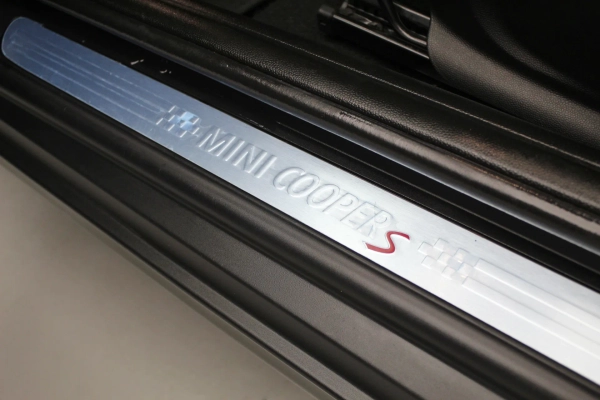 Foto do veiculo MINI COOPER S EXCLUSIVE