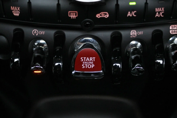 Foto do veiculo MINI COOPER S EXCLUSIVE