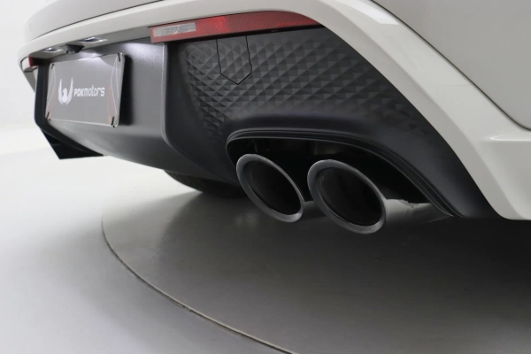 Foto do veiculo PORSCHE MACAN GTS