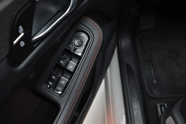 Foto do veiculo PORSCHE MACAN GTS