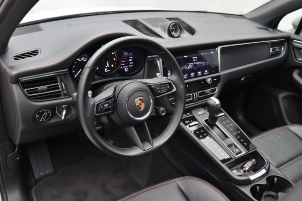 Foto do veiculo PORSCHE MACAN GTS