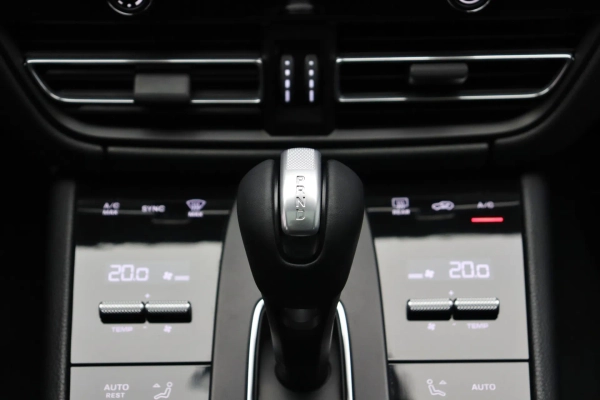 Foto do veiculo PORSCHE MACAN GTS