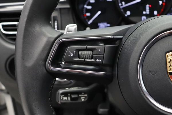 Foto do veiculo PORSCHE MACAN GTS