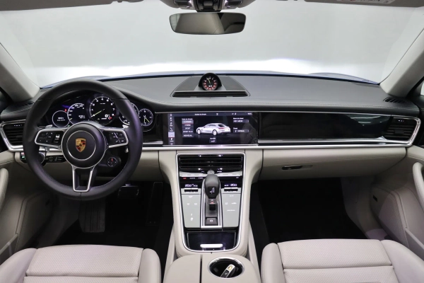 Foto do veiculo PORSCHE PANAMERA 4 E-HYBRID SPORT TURISMO
