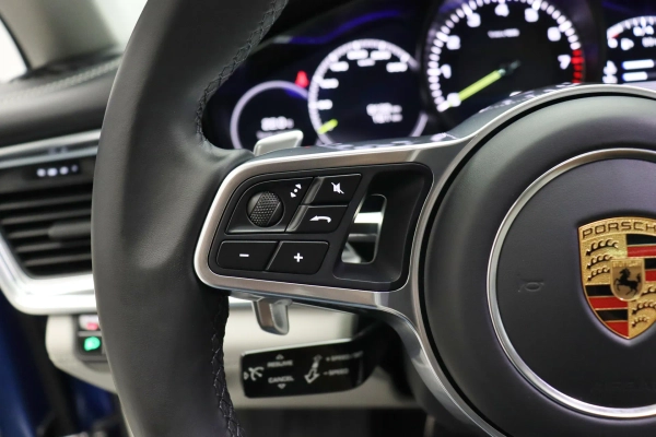 Foto do veiculo PORSCHE PANAMERA 4 E-HYBRID SPORT TURISMO