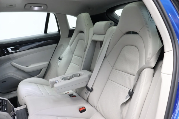 Foto do veiculo PORSCHE PANAMERA 4 E-HYBRID SPORT TURISMO