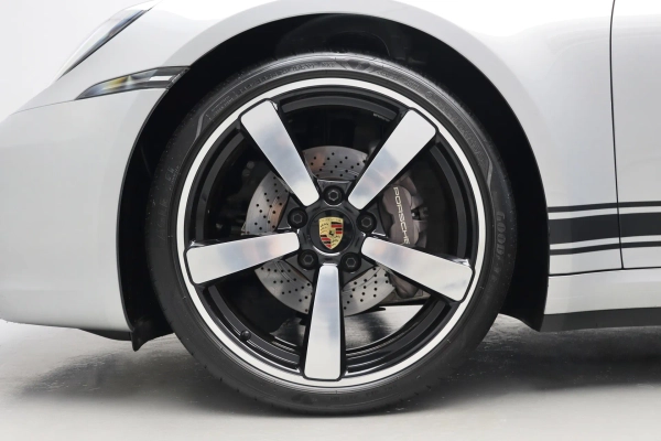 Foto do veiculo PORSCHE 911 CARRERA