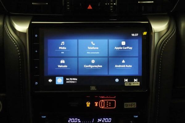 Foto do veiculo TOYOTA HILUX SW4 SRX | 7 LUGARES
