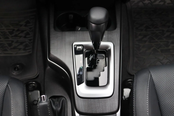 Foto do veiculo TOYOTA HILUX SW4 SRX | 7 LUGARES