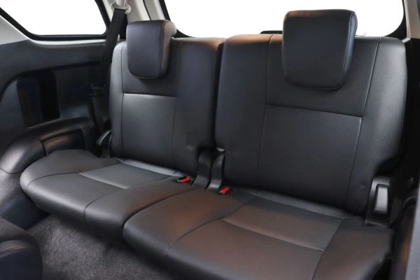 Foto do veiculo TOYOTA HILUX SW4 SRX | 7 LUGARES