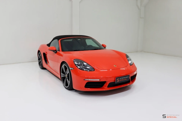 Foto PORSCHE 718